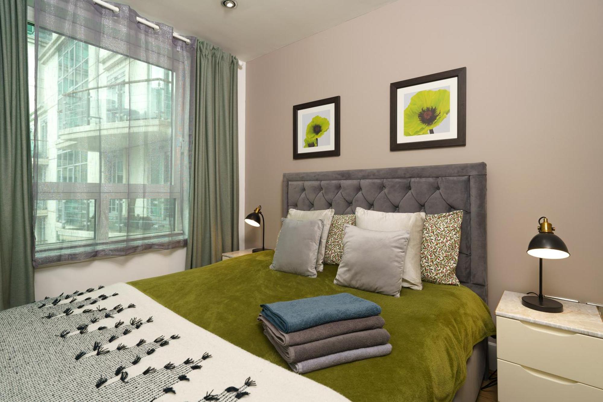 St George Wharf Apartment London Bagian luar foto