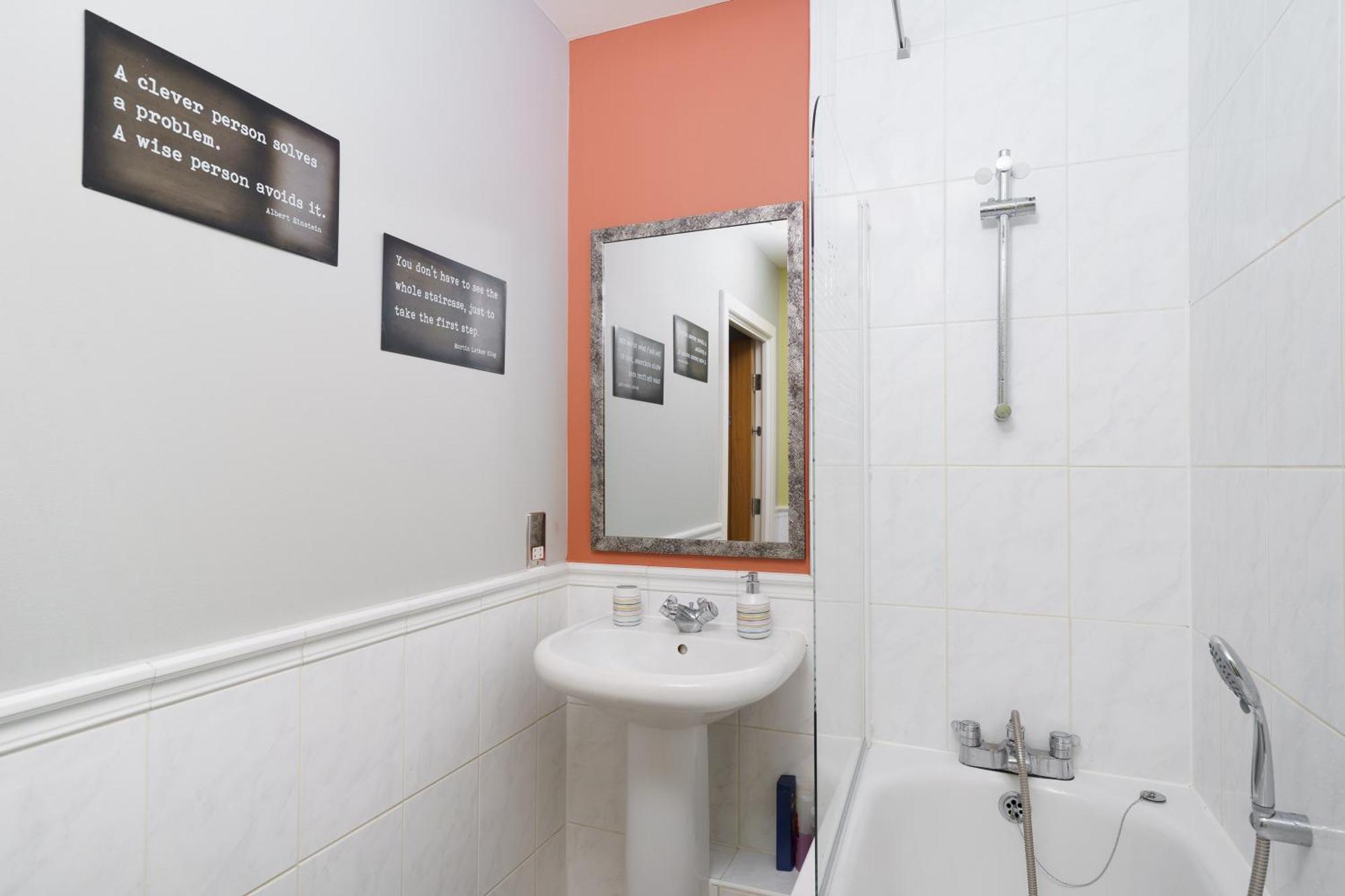 St George Wharf Apartment London Bagian luar foto