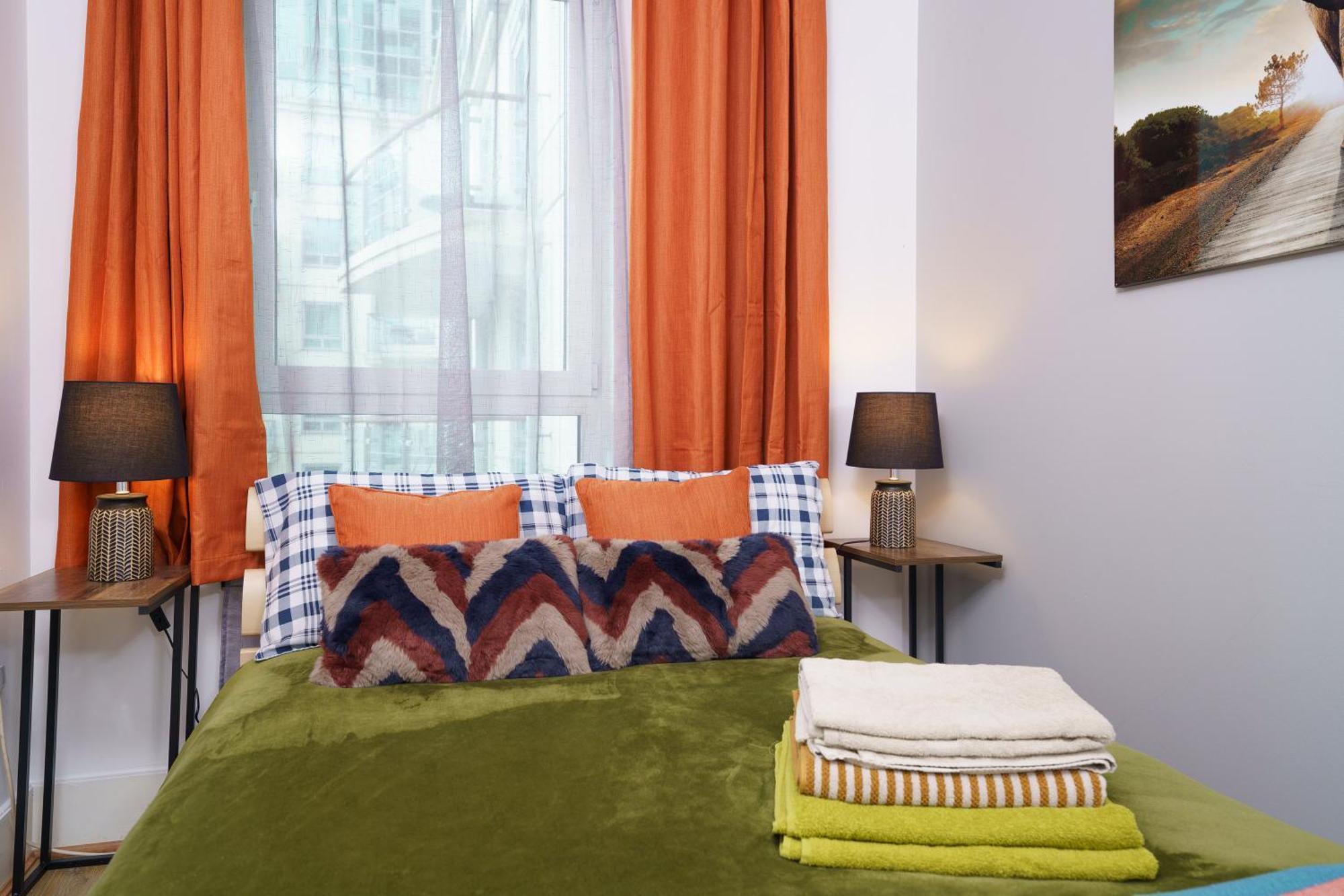 St George Wharf Apartment London Bagian luar foto